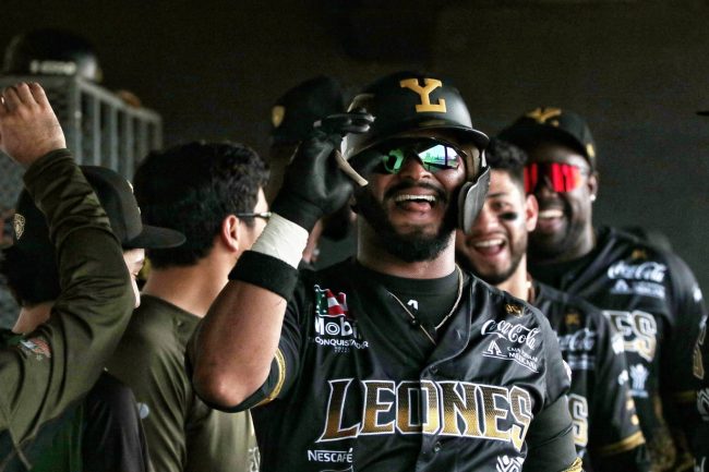 Leones de Yucatán vs. Piratas de Campeche, juego 70 para ambos, 2o de la serie, serie empatada 8×0, del 160723 en Campeche, Anthony García