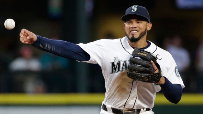 Luis Sardiñas, contratado por los Leones de Yucatán, del 110723 venezolano