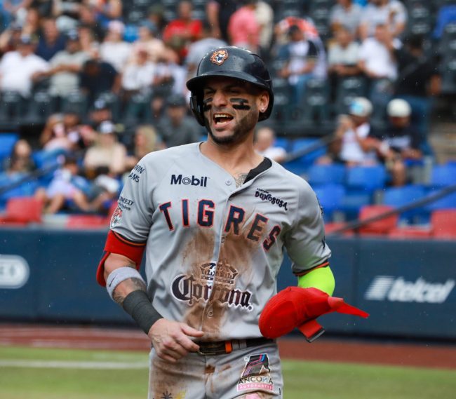 Tigres de Quintana Roo vs. Sultanes de Monterrey, juego 65, 2o de la serie, serie empatada, 8×2, del 080723 en Monterrey, Luis Barrera