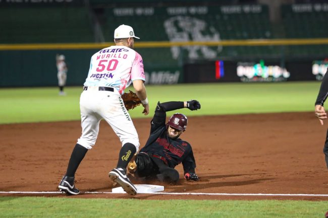 Algodoneros del Unión Laguna vs. Leones de Yucatán, juego 86, 2o de la serie, serie empatada, 4×1, del 020823 en Mérida, 14 innings, Agustín Murillo