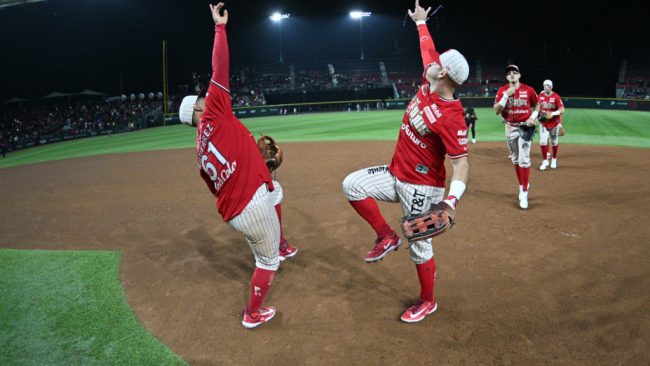 Diablos Rojos del México vs. Pericos de Puebla, juego 1, 2o play off, 6×3, del 180823 en Ciudad de México