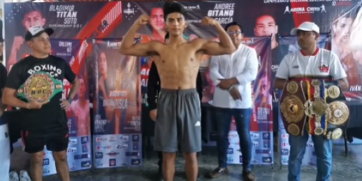 José Guillermo Keb Baby Luis VI pesaje vs. Andrés Hernández de Tabasco, del 250823 en Ciudad del Carmen, solo