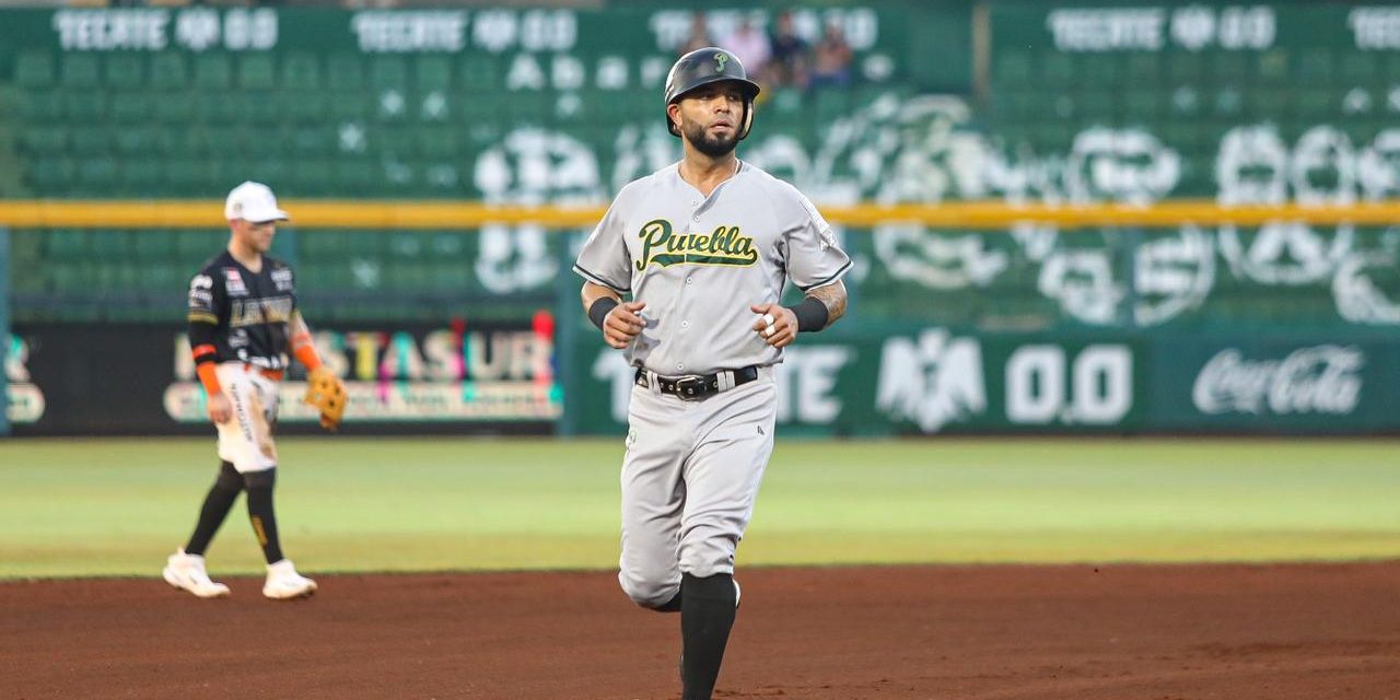 Pericos de Puebla vs. Leones de Yucatán, juego 90, 3o de la serie, serie para los Pericos, 5×2, del 060823 en Mérida, Leo Germán