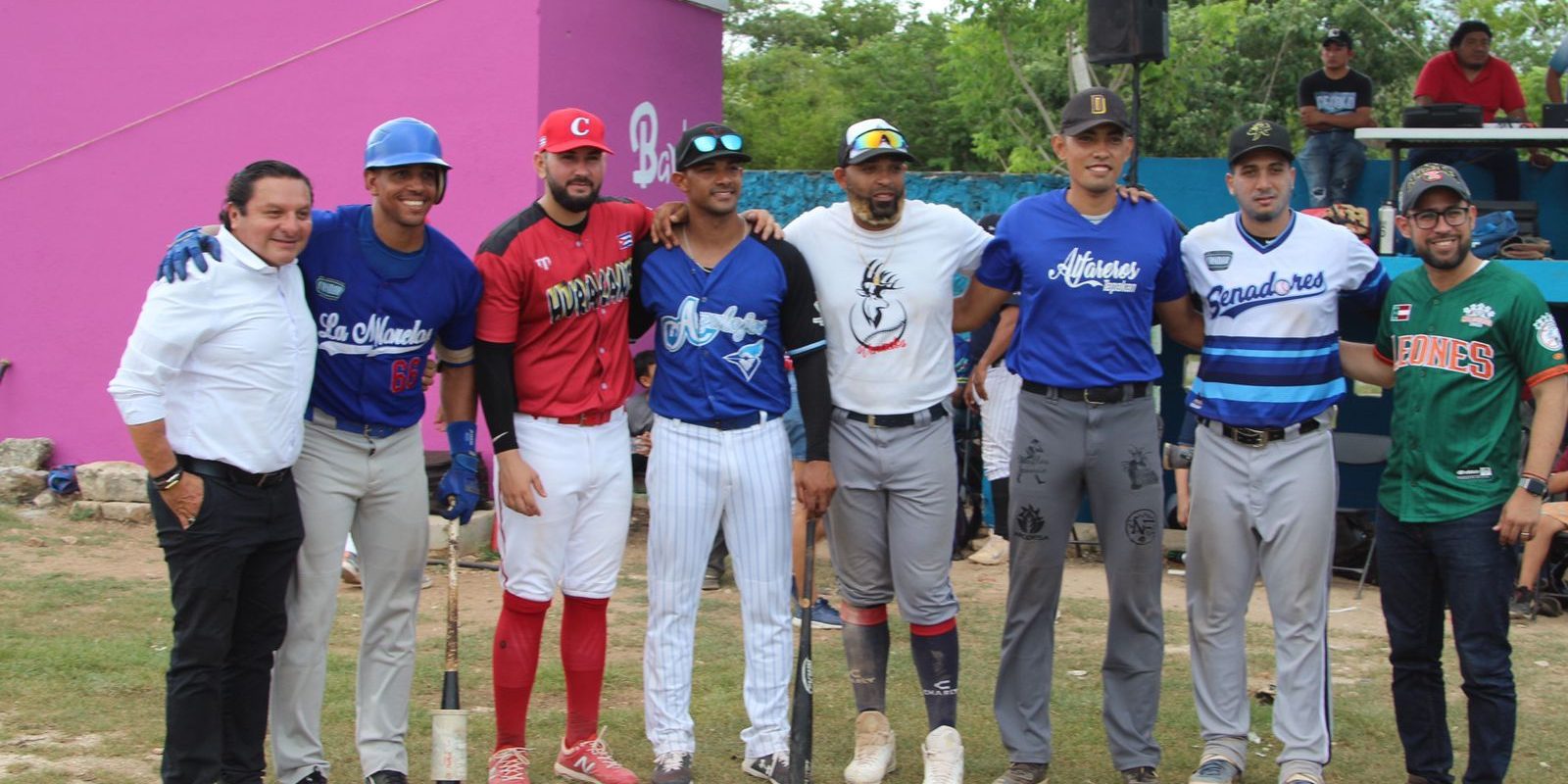 torneo metropolitano 2023, inauguración 1 del 060823 Jesús Aguilar con peloteros
