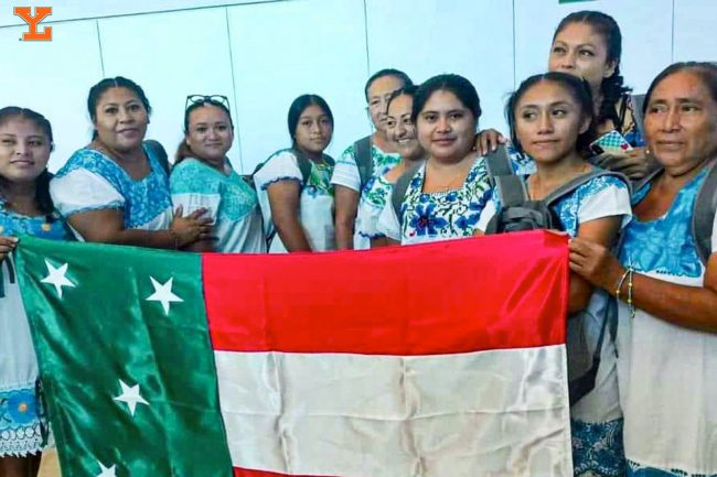 Amazonas de Yaxunah, vuelan a Colorado, para jugar en estadio de Grandes Ligas, del 180923, con bandera yucateca