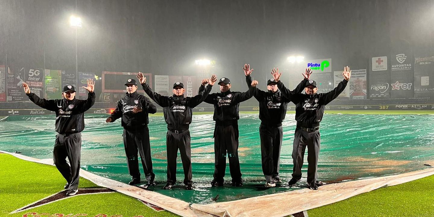 Leones de Yucatán vs. Pericos de Puebla, juego 3, serie final del sur, juego inconcluso por lluvia en la 7a entrada, Leones ganaban 4×1, del 310823 en Puebla, umpires posponiendo