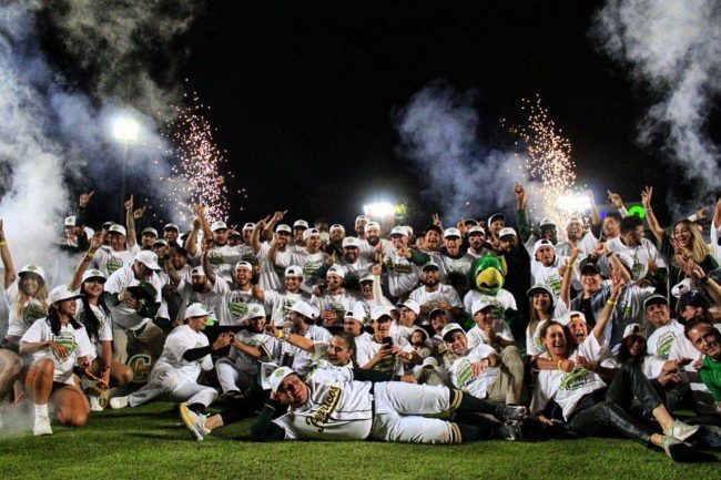 Pericos de Puebla vs. Leones de Yucatán, juego 5, serie por el título de la zona sur, los Pericos, campeones, 12×11 en 12 innings, del 030923 en Puebla