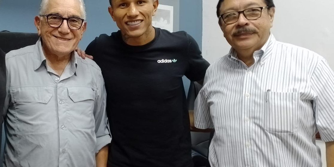 Jprge Puga Calle, José Manzur Argüelles, Miguel Berchelt y Raúl Jiménez Ávila, sesión cbm del 111023