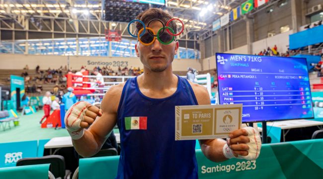 Marco Alonso Verde vencedor del panameño Eduardo Cámaras, gdu 5-0, del 261023 en Panamericanos de Santiago, ganó pase a Juegos Olímpicos de París 2024 y disputará oro panamericano