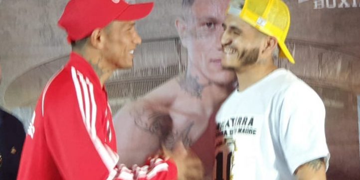 Miguel Berchelt con Diego Profeta Ruiz conferencia de prensa del 121023 para función del 141023 en Mérida en Hotel Ibys Galerías, con Guillermo Brito jr.