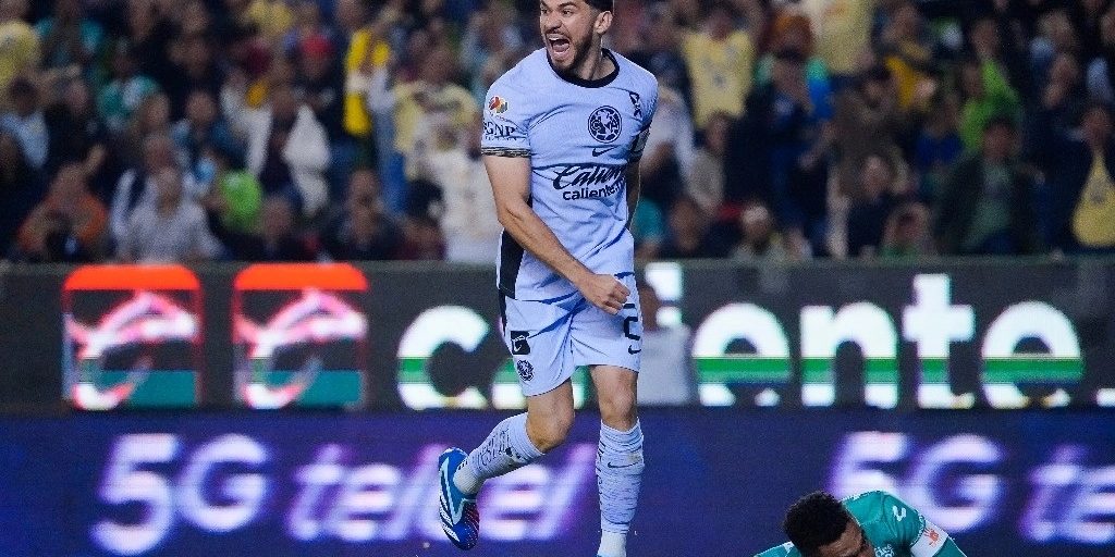 Henry Martín, doblete contra el León 2-2, juego de ida en León Nou Camp, del 291123