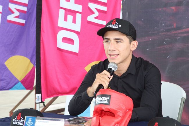 Pablo Rojo Peraza, participación en conferencia de prensa para su pelea del 301123 en Xmatkuil, del 171123 en gimnasio de Juan Pablo II