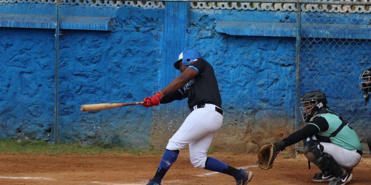 Diablos de la Bojórquez vs. Azulejos de la Dolores Otero, 1er juego de la temporada, 1o de la serie, 1a semana, 7×6, 5 del 161223 en la Bojórquez