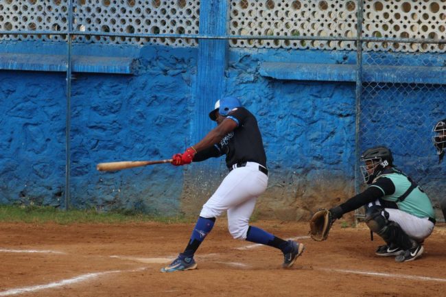 Diablos de la Bojórquez vs. Azulejos de la Dolores Otero, 1er juego de la temporada, 1o de la serie, 1a semana, 7×6, 5 del 161223 en la Bojórquez