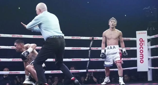 Naoya Inoue vs. Marlon Tapales gkot 10, del 261223 en Tokio unificó corona mundial súpergallo retuvo CMB y OMB y ganó FIB y AMB con réferi Celestino Ruiz