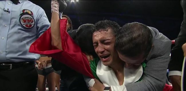Rafael Espinosa vencedor de Robeisy Ramírez gdm 12 ganó cetro mundial pluma, del 091223 en Miami