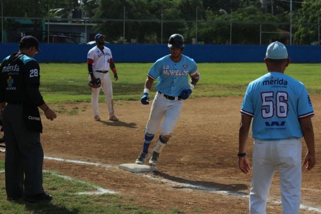 Senadores de la Morelos vs. Azulejos de la Dolores Otero, 2a semana, 1o de la serie, 9×5, del 221223 en la Dolores Otero