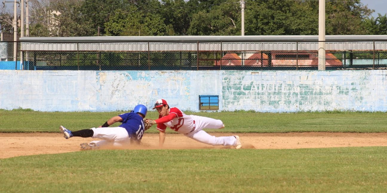 Senadores de la Morelos vs. Diablos de la Bojórquez, 10a semana, 1o de la serie, 4×0, del 140123 en la Bojórquez