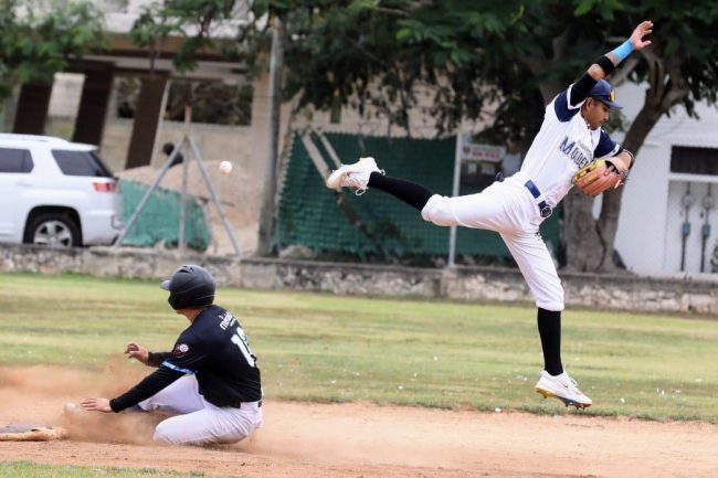 Universidad Modelo vs. Azulejos de la Dolores Otero, semana 3, 1er juego, 16×6, del 291223 en Cordemex título para esta foto