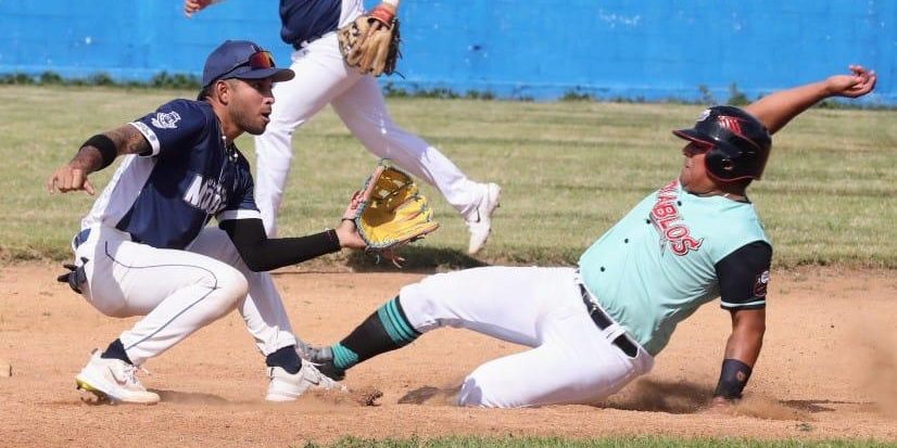 Universidad Modelo vs. Diablos de la Bojórquez, 1er partido segunda semana, 13×3, 3 del 221223 en la Bojórquez, 1er triunfo de la Modelo en la Meridana