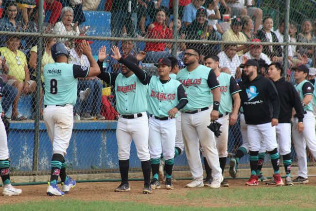 Diablos de la Bojórquez vs. Azulejos de la Dolores Otero, 6a semana, 2o de la serie, serie empatada, 10×9, del 210124 en la Bojórquez
