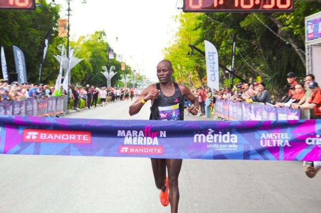 Rodgers Ondati, ganador del Maratón de Mérida, del 070124