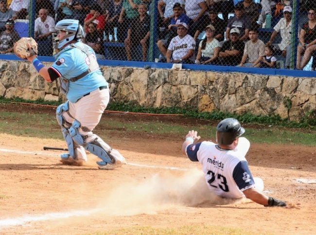 Senadores de la Morelos vs. Universidad Modelo, 4a semana 1o de la serie, 6×4, 1 del 060124 en Cordemex