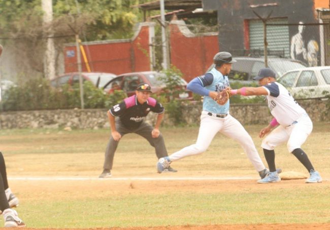 Universidad Modelo vs. Horchateros de Yaxkukul, semana 6, 2o de la serie, serie para la Modelo, 4×3, del 210124 en Cordemex