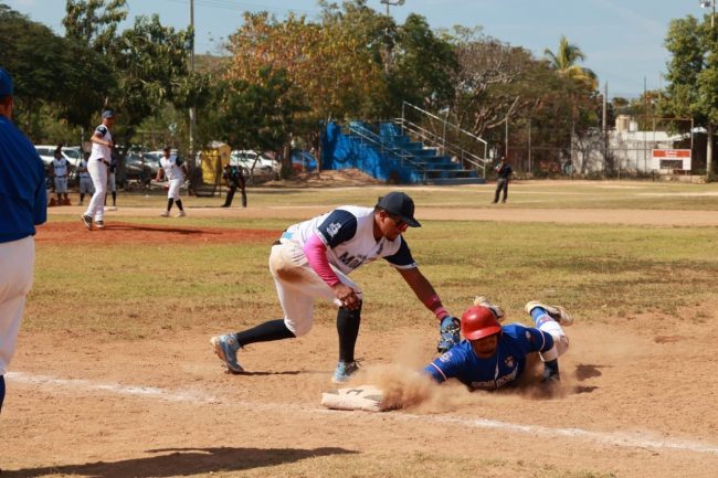 Senadores de la Morelos vs. Universidad Modelo, 9a semana, 1o de la serie, 12×8, 5 Senadores, primeros calificados al play off, del 170224