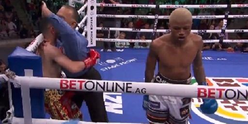 Sivenathi Nontshinga vs. Adrián Gatito Curiel gkot 10 recuperó campeonato mundial minimosca de la FIB, del 160224 en Oaxaca