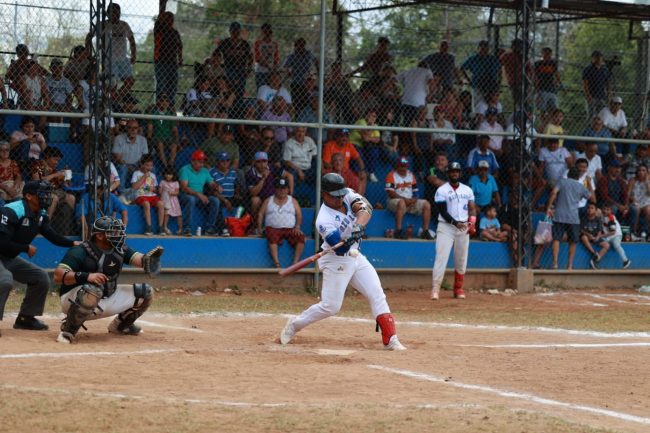 Azulejos de la Dolores Otero vs. Zorros de Pacabtún, 1er juego semifinal, 9×2, 2 del 020324 en la Dolores Otero