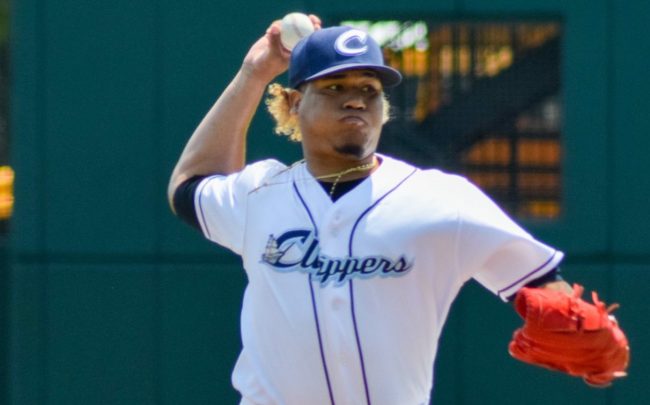 Jhonattan Jairo Romero, contratado por los Leones de Yucatán, del 080324