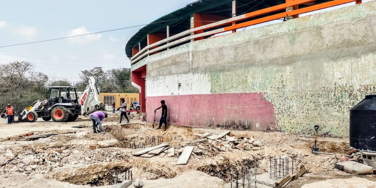 estadio Víctor Cervera Pacheco de los Leones de Yucatán en Kanasín, del 270324, avances en sus obras