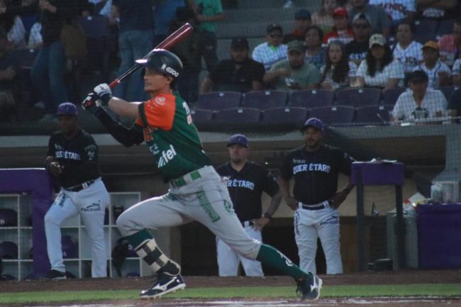 Leones de Yucatán vs. Conspiradores de Querétaro, juego 14, 2o de la serie, serie empatada, 6×5, del 270424 en Querétaro, Tomo Otosaka