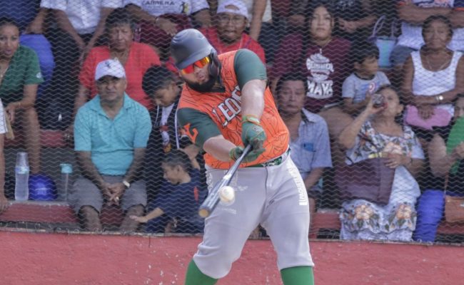 Leones de Yucatán vs. Tigres de Quintana Roo, pretemporada 2024, 14×4, del 070424 en Felipe Carrillo Puerto Quintana Roo, Luis Felipe Pepón Juárez