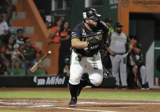 Leones de Yucatán vs. Pericos de Puebla, juego 23, 2o de la serie, serie empatada, 8×2, 3 del 080524 en Kanasín, Luis Felipe Pepón Juárez