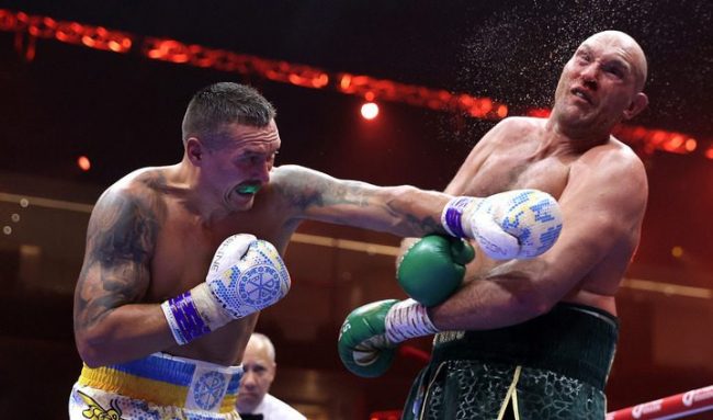 Oleksandr Usyk vs. Tyson Fury gdd-12 ganó campeonato mundial completo indiscutido,ganó título CMB y retuvo los de la AMB, OMB y FIB, del 180524 en Kingdom Arena, Riyadh Arabia Saudita