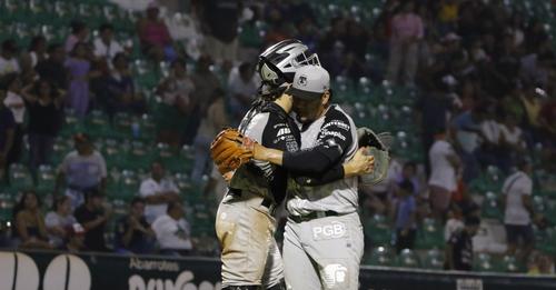Olmecas de Tabasco vs. Leones de Yucatán, juego 32, 2o de la serie, serie empatada, 5×3, del 180524 en Kanasín