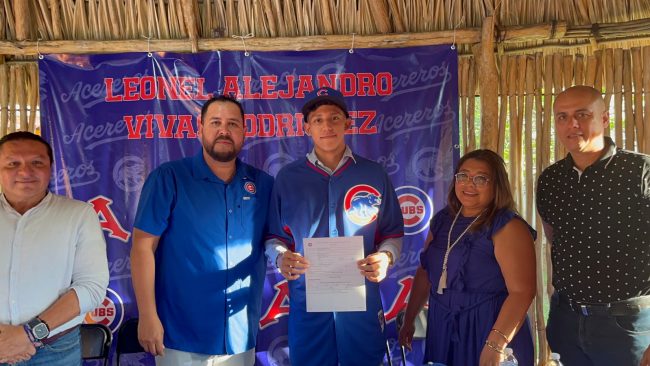 Leonel Vivas Rodríguez, firmado por los Cachorros de Chicago, del 030624 en San Lorenzo, Umán