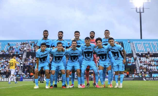 Pumas de la UNAM vs. Venados de Mérida, amistoso del 160624 en Cancún, pumas alineados
