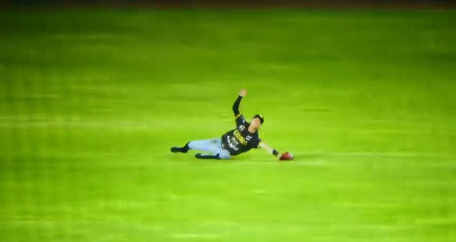 Bravos de León vs. Leones de Yucatán, juego 68, 1o de la serie, serie, 7×4, 2 del 120724 en León, Tomo Otosaka