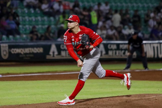 Diablos Rojos del México vs. Leones de Yucatán, juego 84, 1o de la serie, 4×2, del 300724 en Kanasín, José Bravo, abridor y ganador, se puso 6-1