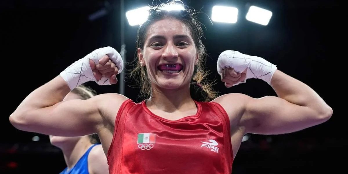 Fátima Herrera vencedora de Laura Fuertes de España, gdd 3 de 30-27, 28-29, 28-29, 29-28 y 29-28 primer combate, 16avos de final, del 280724 en París