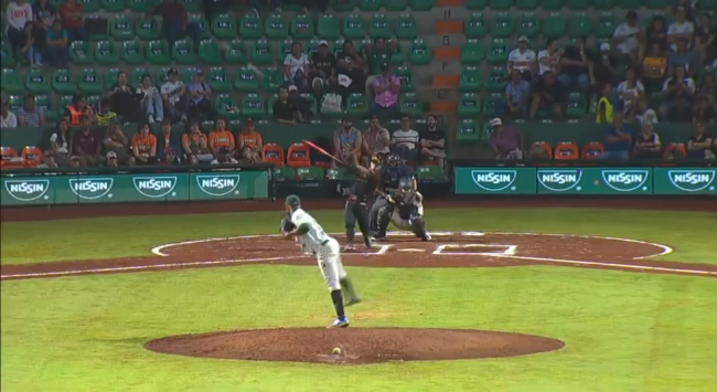 Guerreros de Oaxaca vs. Leones de Yucatán, juego 75, 1o de la serie, 7×3, 1 del 190724 en Kanasín, Alexi Amarista, jonrón sobre César Valdez