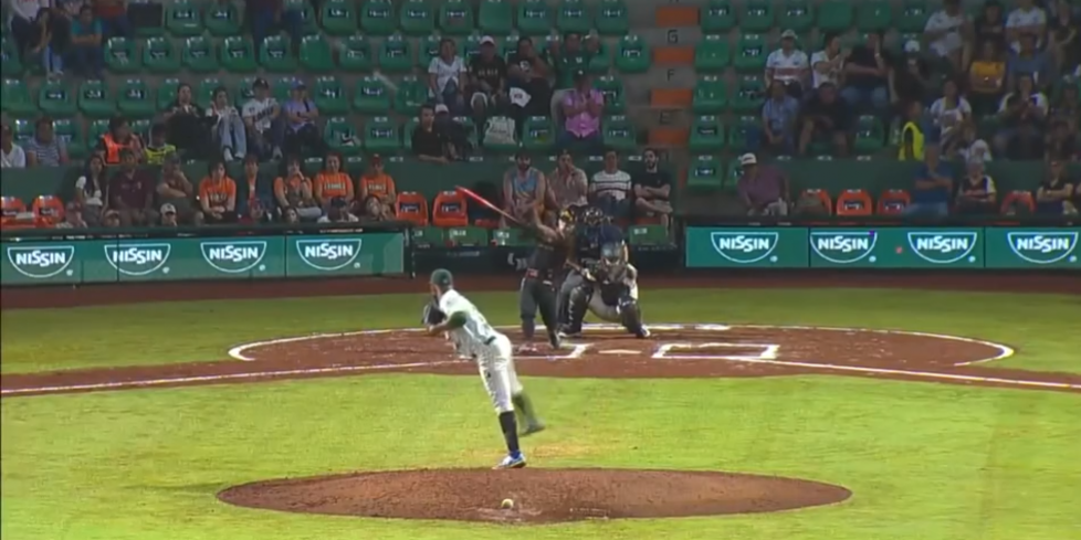 Guerreros de Oaxaca vs. Leones de Yucatán, juego 75, 1o de la serie, 7×3, 1 del 190724 en Kanasín, Alexi Amarista, jonrón sobre César Valdez