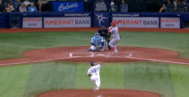 Manuel Bolón Rodríguez, 2a derrota del año, ante los Rojos de Concinnati, en el décimo inning, bateadro Stuart Fairchild, doblete con hombre en 3a, por regla, 1 del 260724 en Tampa Bay