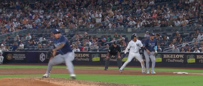 Manuel Bolón Rodríguez, debut en Yankee Stadium, del 190724 ante los Yanquis de Nueva York, lanzándole a Aaron Judge, con Juan Soto e Isaac Paredes