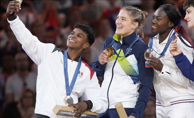 Prisca Awiti Alcaraz, medalla de plata Judo -63 kilos, del 300724 en París, primera medalla olímpica para México en París 2024