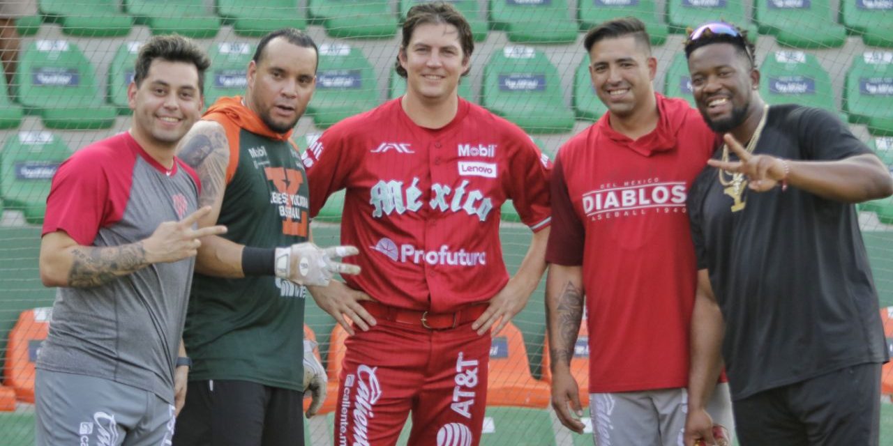 Diablos Rojos del México vs. Leones de Yucatán, juego 25, 1o de la serie, 11×2, 9 del 100524 en Kanasín, Trevor Bauer abridor y ganador, con Yadir Drake