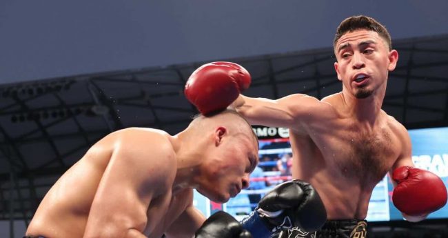 José Valenzuela vs. Isaac Pitbull Cruz gdd 12, ganó campeonato mundial súperligero AMB, del 030824 en Los Ángeles